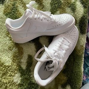 Nike: low court Air Force 1